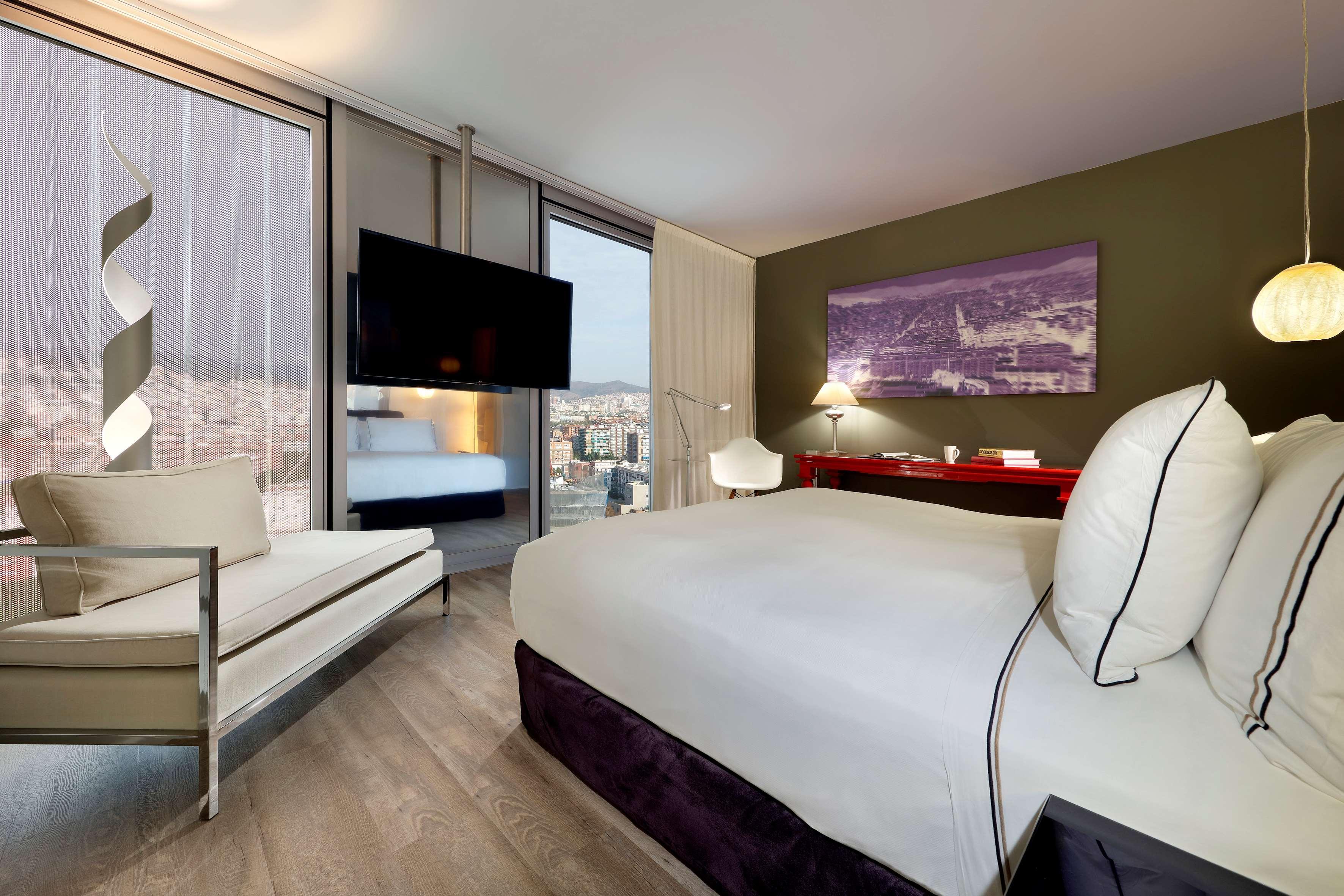 Отель Melia Barcelona Sky 4* Sup Экстерьер фото