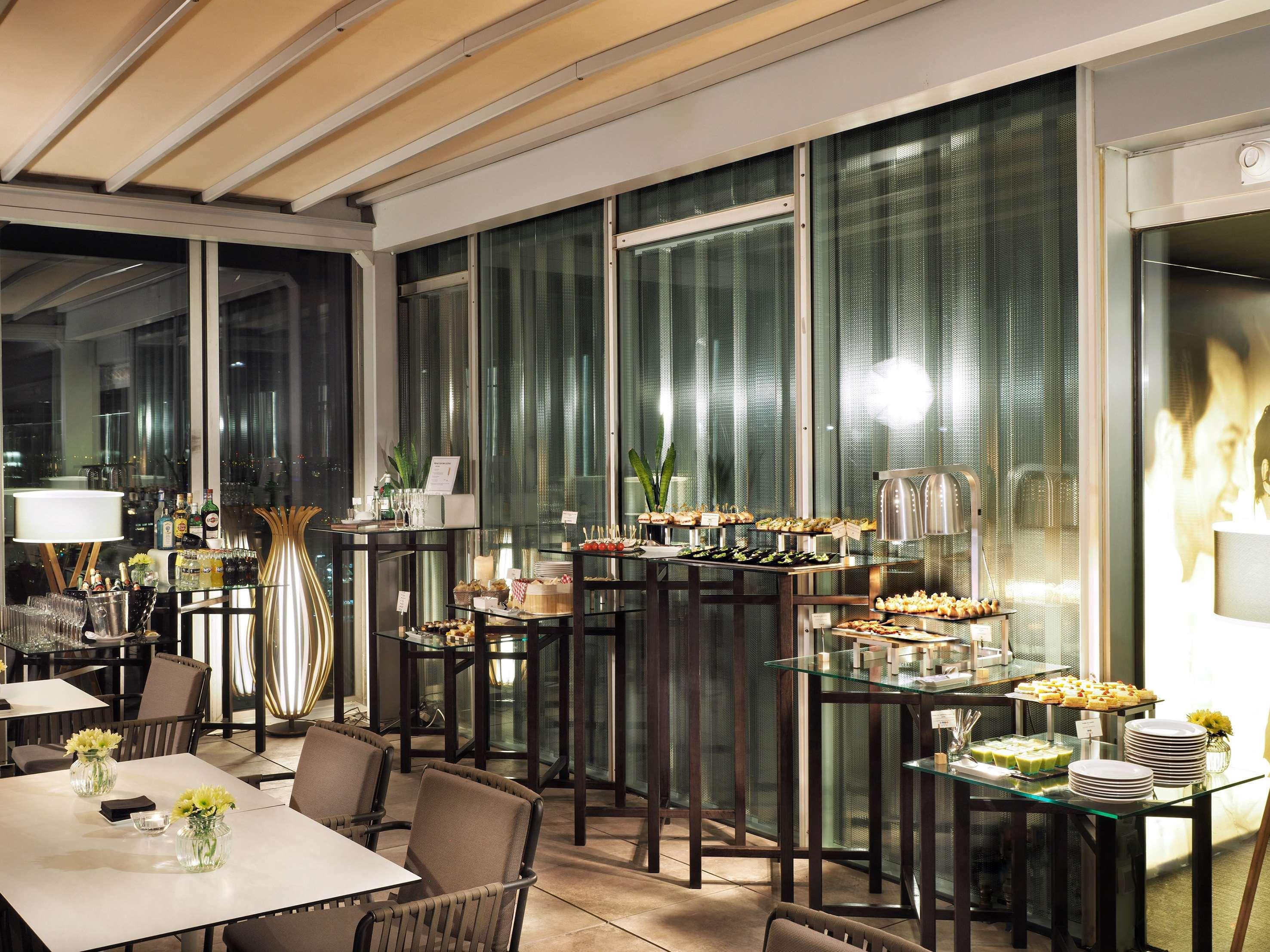 Отель Melia Barcelona Sky 4* Sup Экстерьер фото