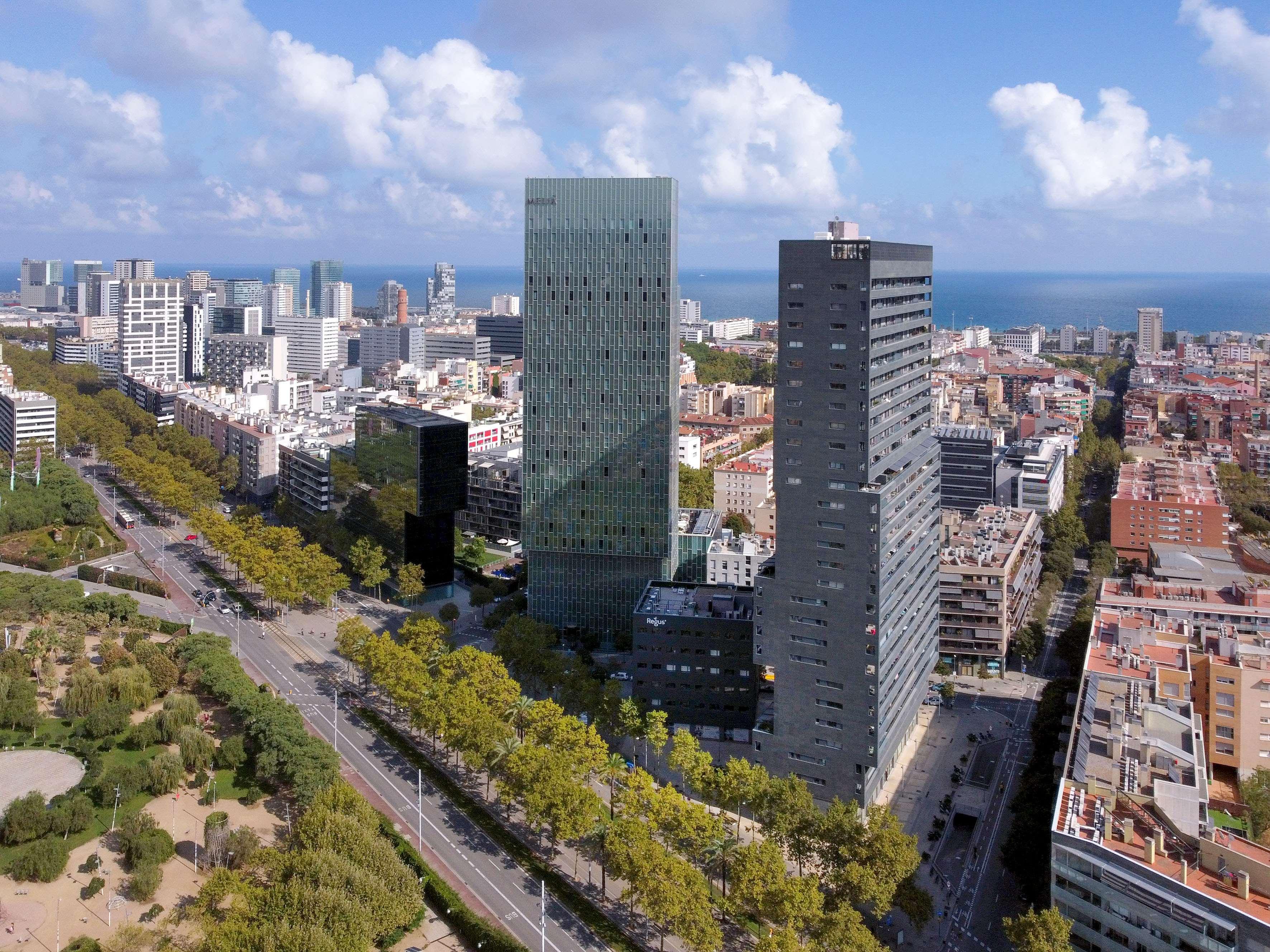 Отель Melia Barcelona Sky 4* Sup Экстерьер фото