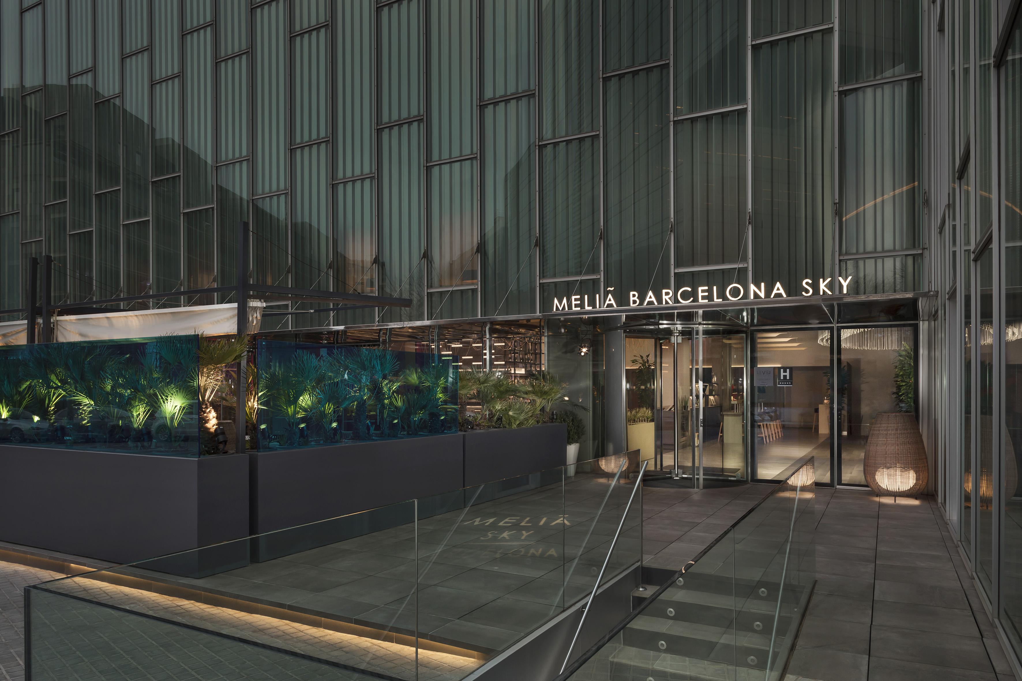 Отель Melia Barcelona Sky 4* Sup Экстерьер фото